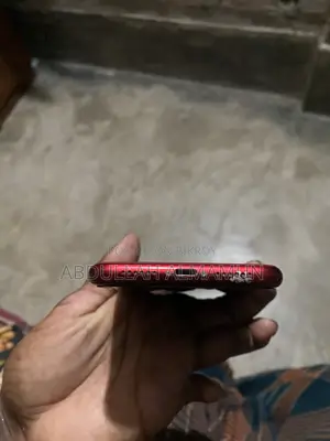 Apple iPhone XR 64 GB Red
