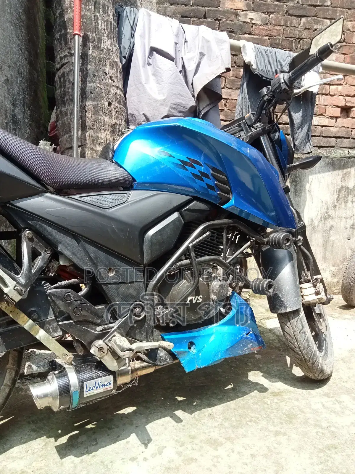 লিও ভিন্স এক্সজস্ট