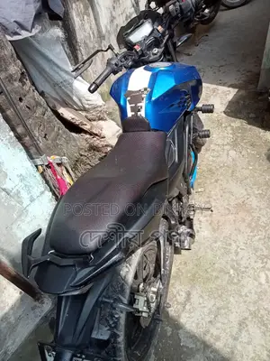 লিও ভিন্স এক্সজস্ট