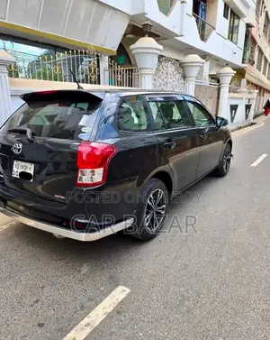 টয়োটা করোলা ফিল্ডার ১.৫ পেট্রোল এফডব্লিউডি ২০১৪ কালো