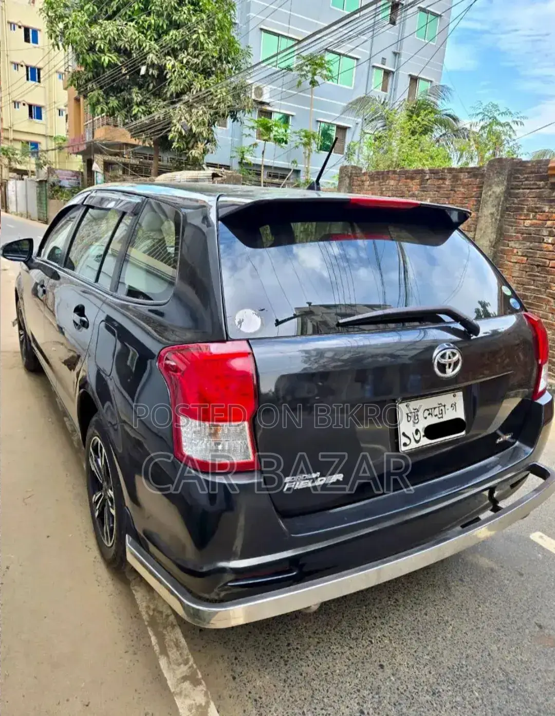টয়োটা করোলা ফিল্ডার ১.৫ পেট্রোল এফডব্লিউডি ২০১৪ কালো