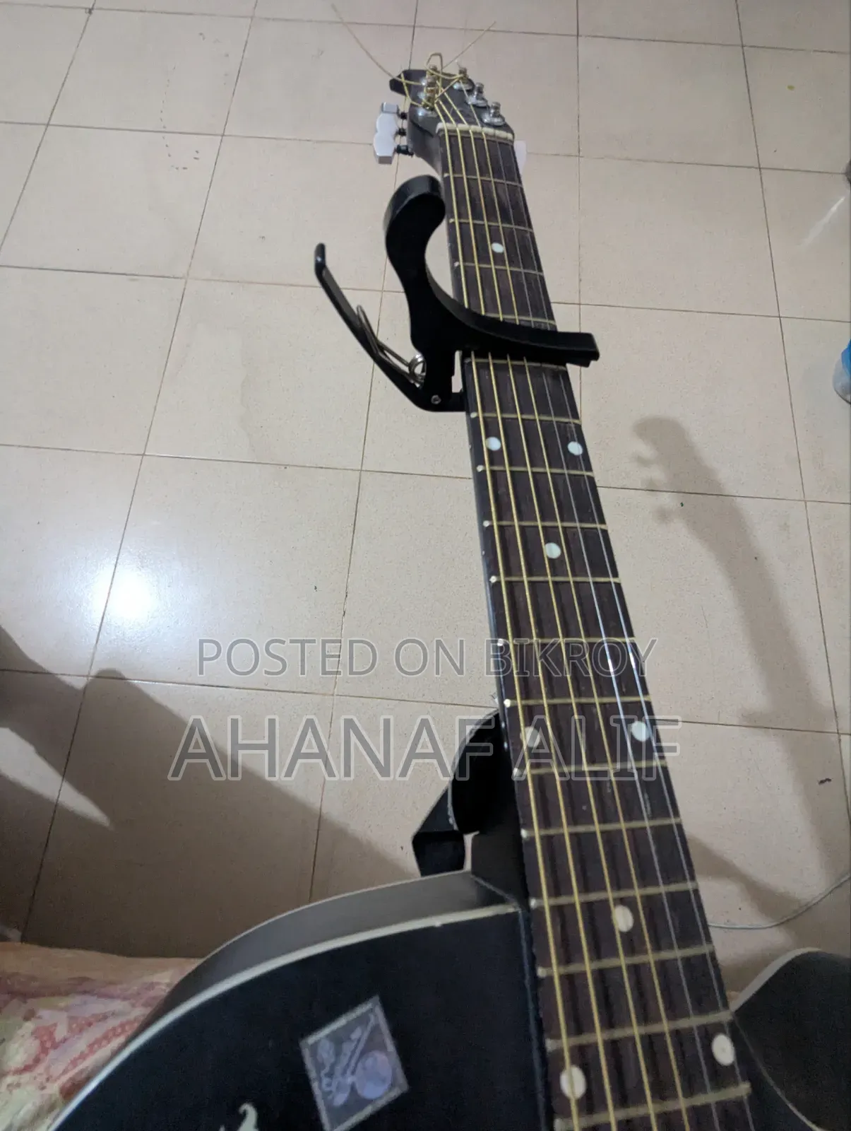 Guitar with 1 bag, 1 belt, and 3 picks as a gift