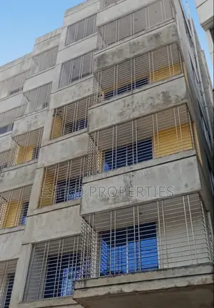 ৩টি বেডরুমের অ্যাপার্টমেন্ট খুলনার সদরে বিক্রির জন্য