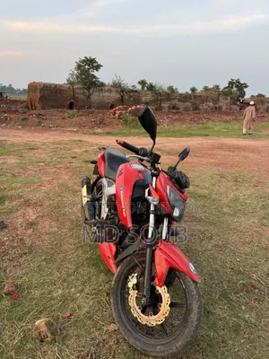 TVS Apache 160 4V 2020 Red