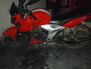New TVS Apache 160 4V 2020 Red