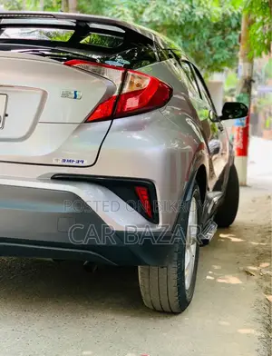 টয়োটা সি-এইচআর ২০১৭ গ্রে