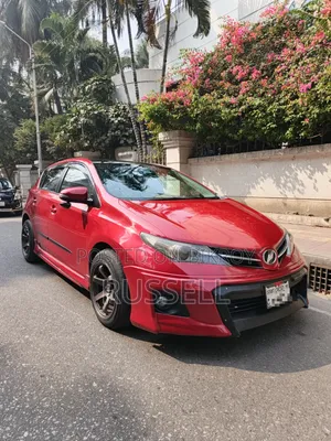 Toyota Auris 2012 Off White