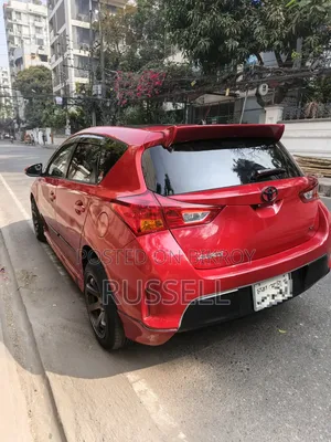Toyota Auris 2012 Off White