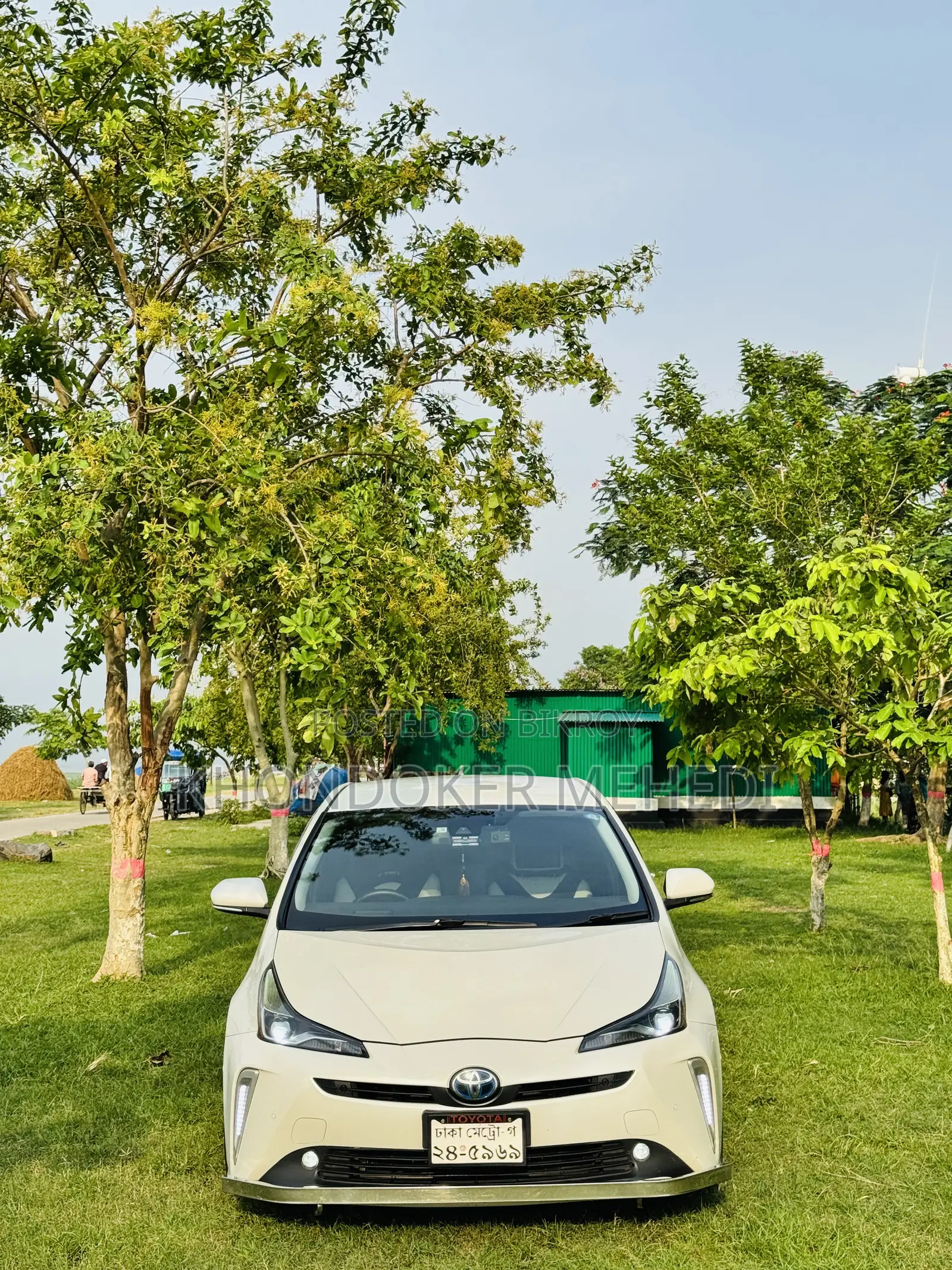 নতুন টয়োটা প্রিয়াস ২০১৯ পার্ল