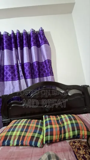 Malaysian Wood Bed 5/7ft With Mattress and Toshok