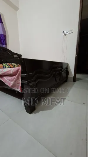 Malaysian Wood Bed 5/7ft With Mattress and Toshok