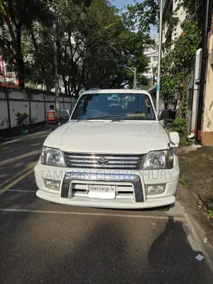 Toyota Land Cruiser Prado 2000 Pearl