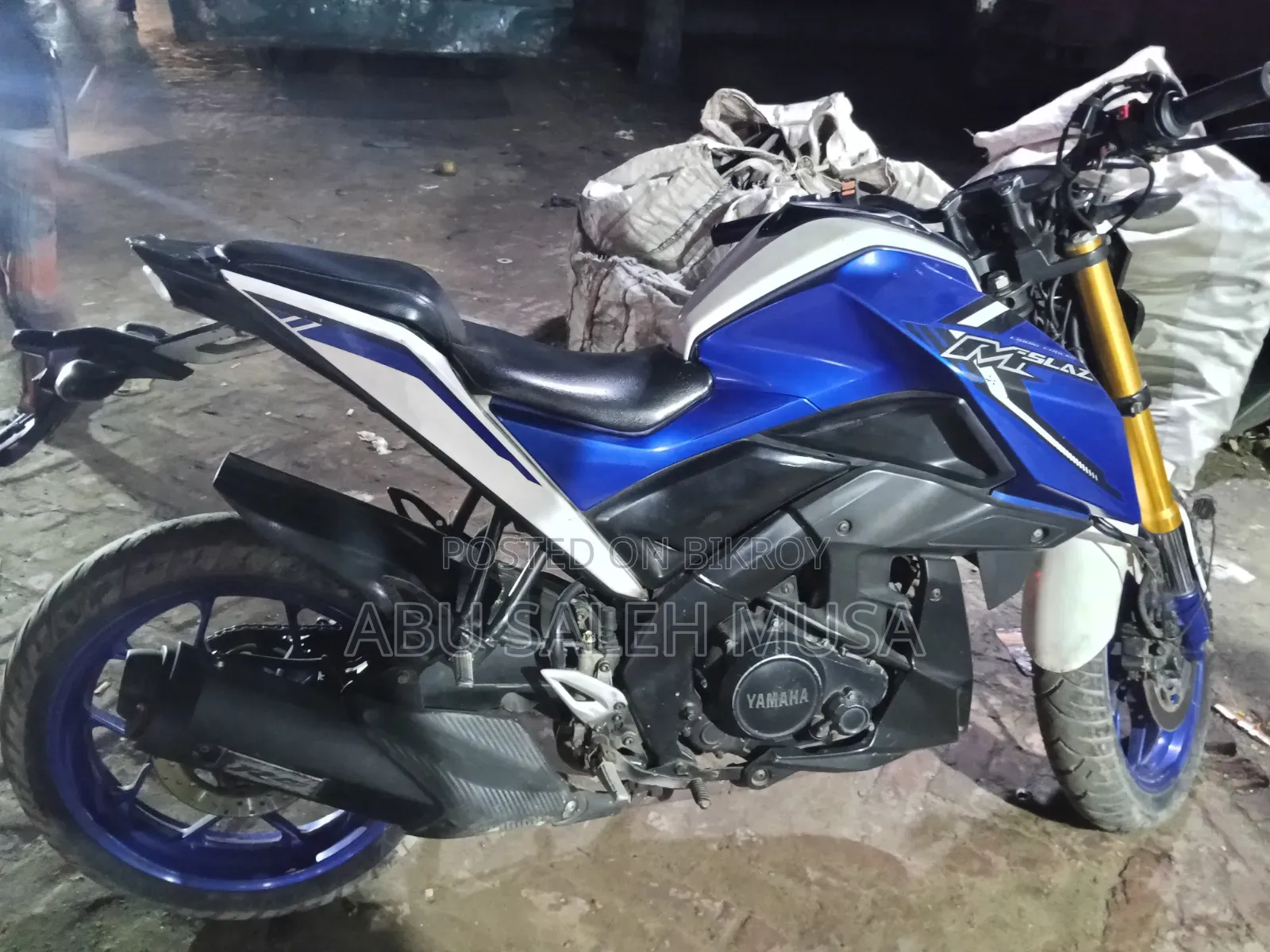 Yamaha 2016 Blue