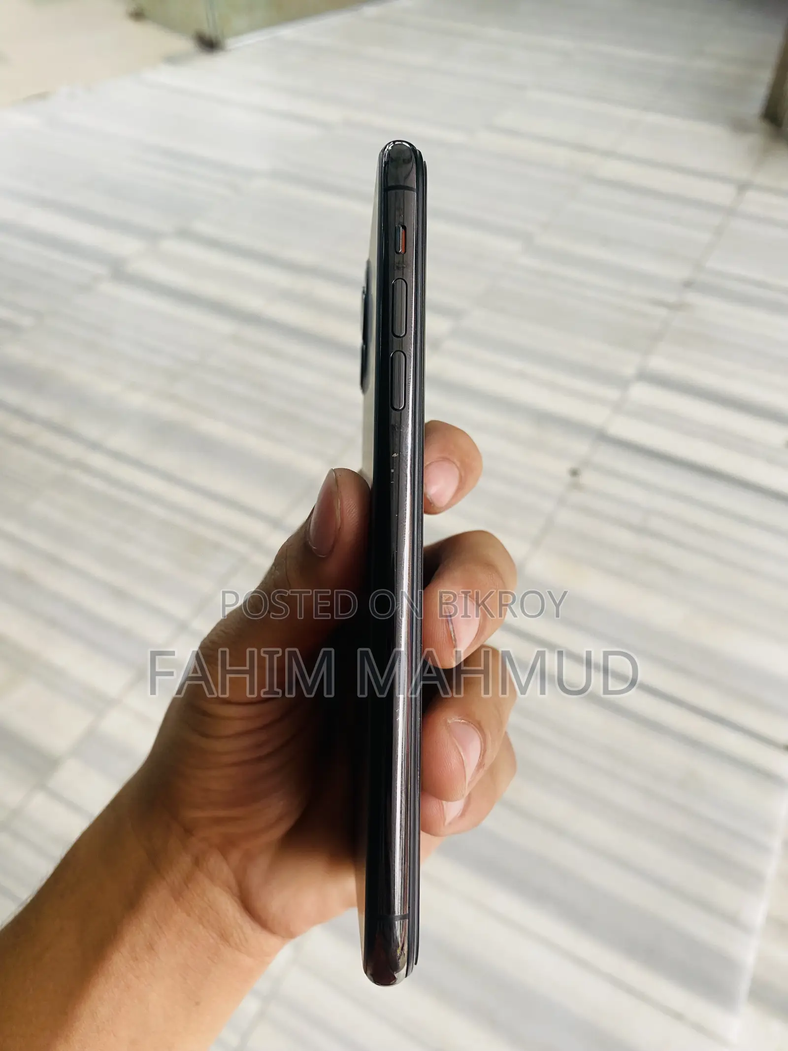 অ্যাপল আইফোন ১১ প্রো ম্যাক্স ৬৪ জিবি ব্ল্যাক