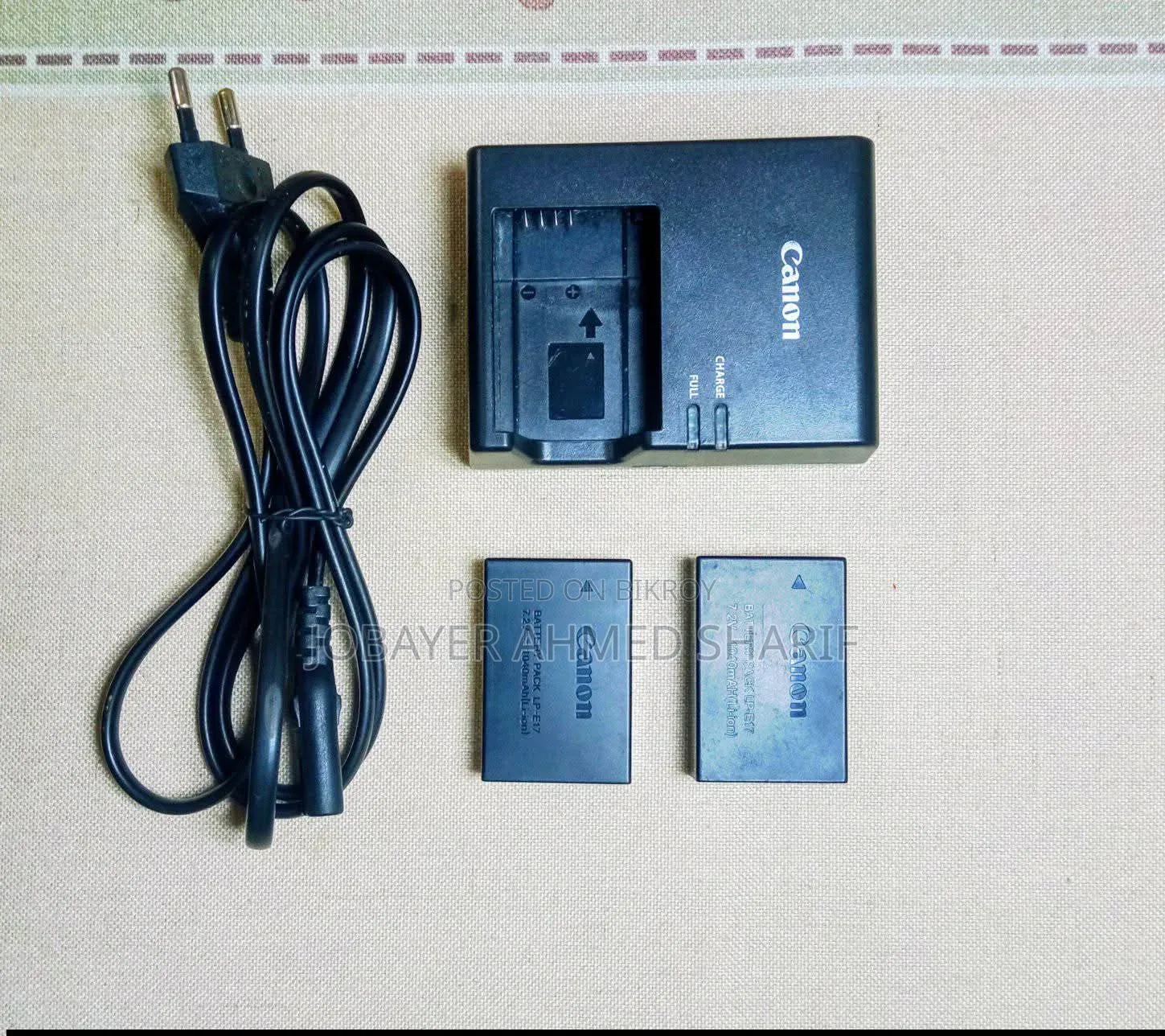 Canon 800d (Only Body) বিক্রি করা হবে কোনো সমস্যা নাই। কোন সমস্যা নাই