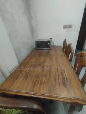 Daining Table Victoria Design