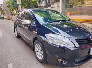 Toyota Auris 2012 Black