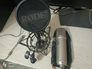 Rode Nt1 Studio Condenser Microphone 5th Gen