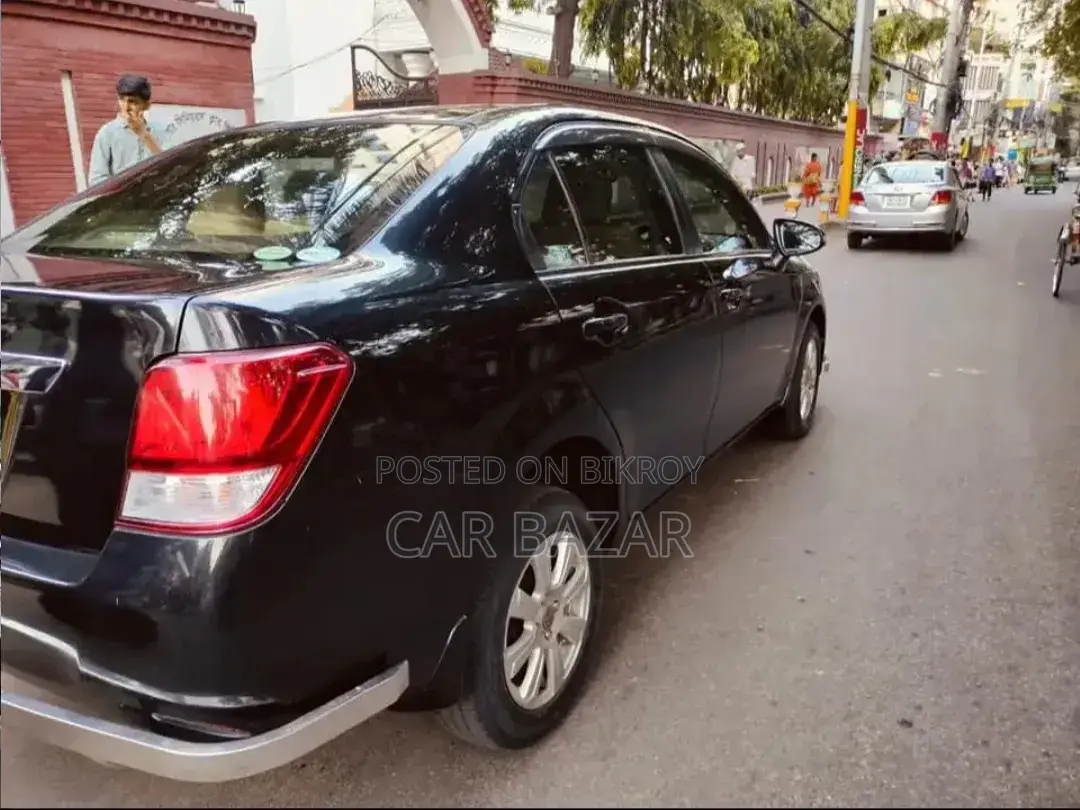 টয়োটা এক্সিও ১.৫ জি ২ডব্লিউডি ২০১৩ ব্ল্যাক