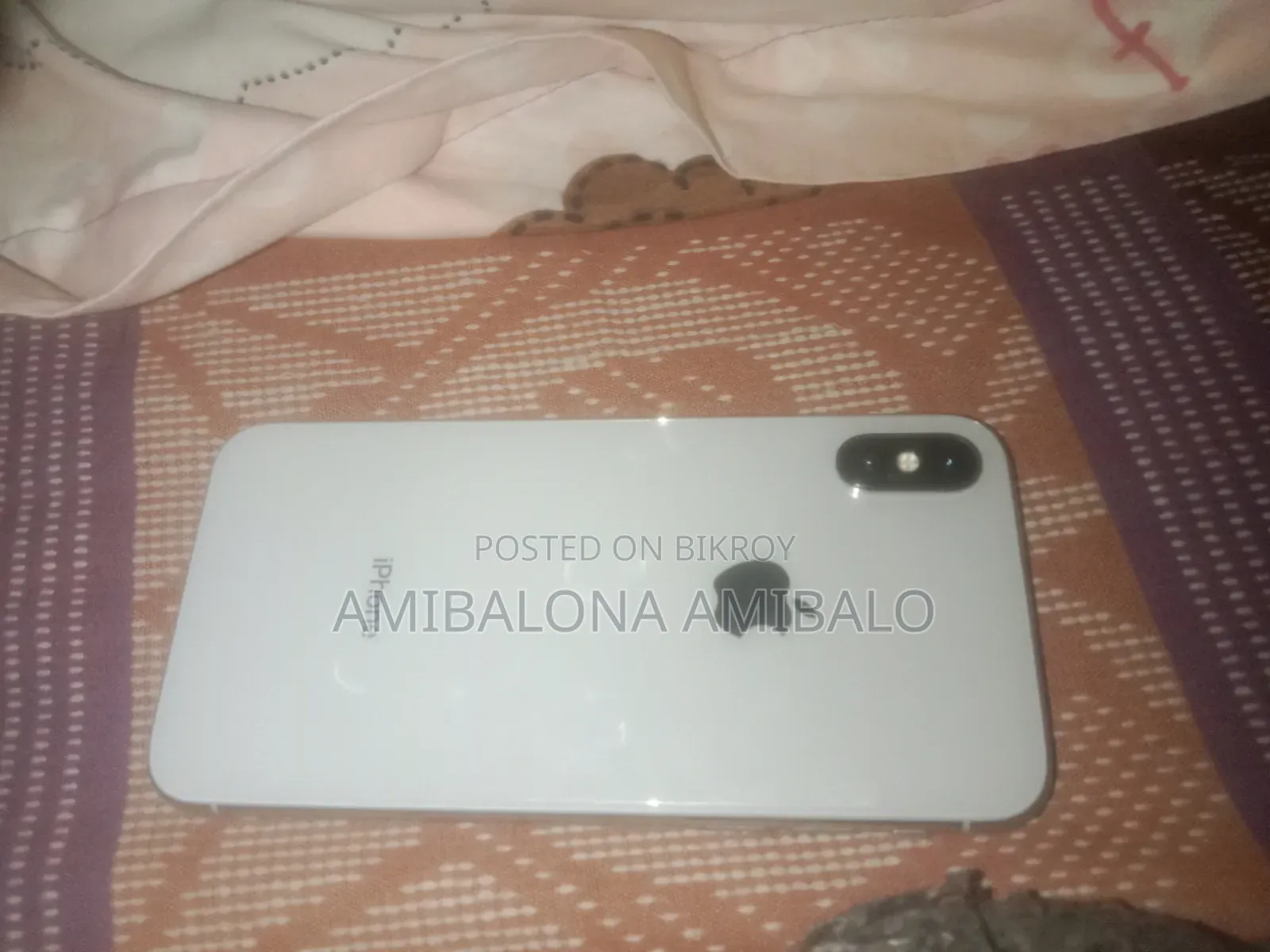 Apple iPhone X 64 GB White