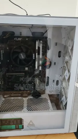 Desktop Computer 16GB AMD Ryzen 5 SSD 256GB