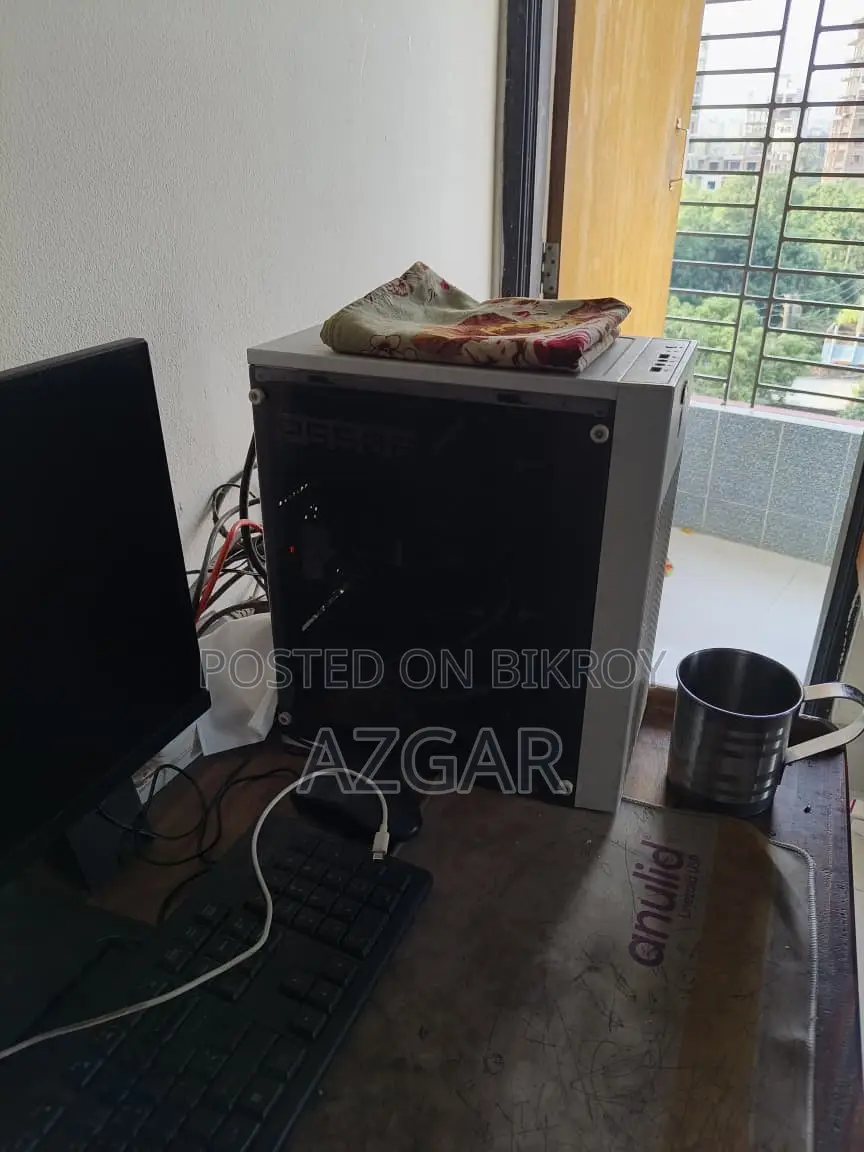 Desktop Computer 16GB AMD Ryzen 5 SSD 256GB