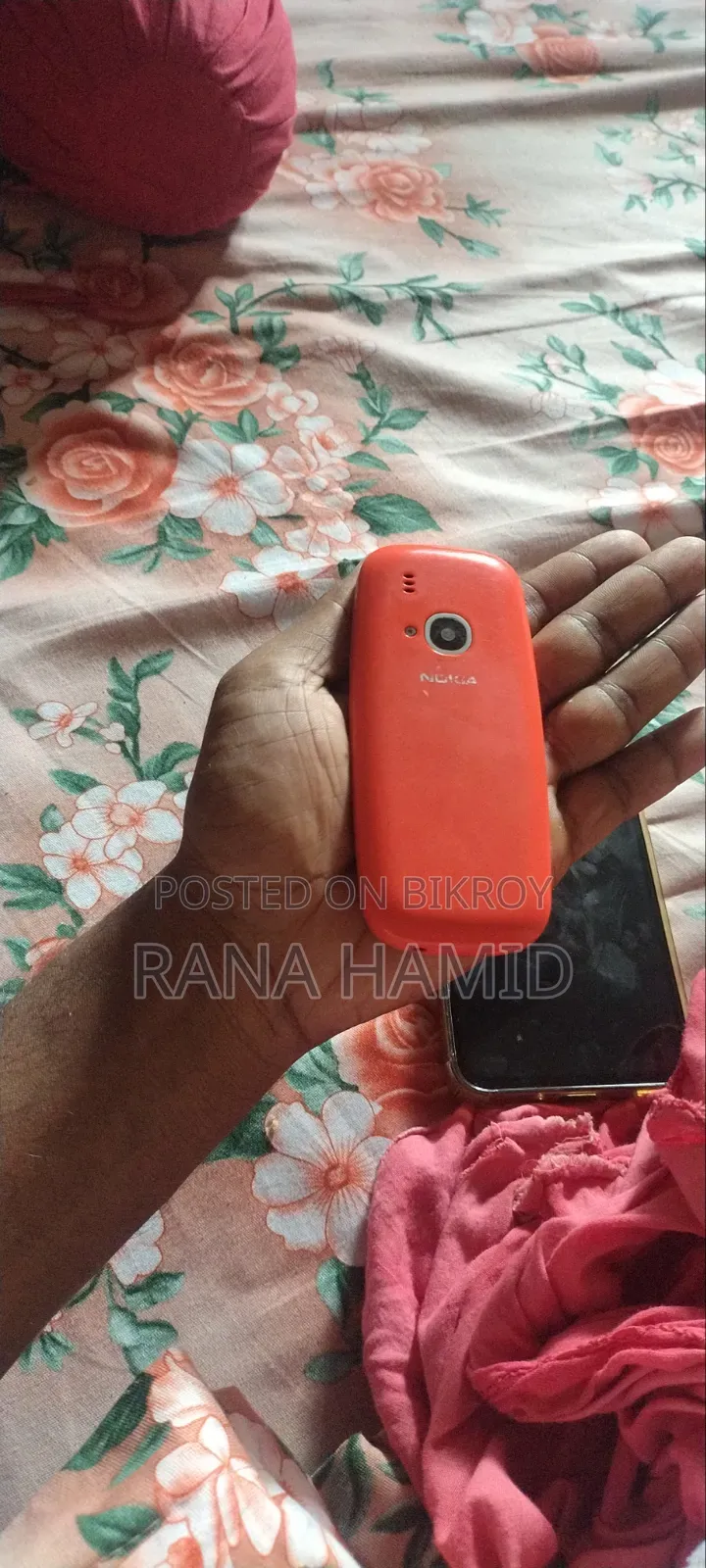 নোকিয়া ৩৩১০ লাল