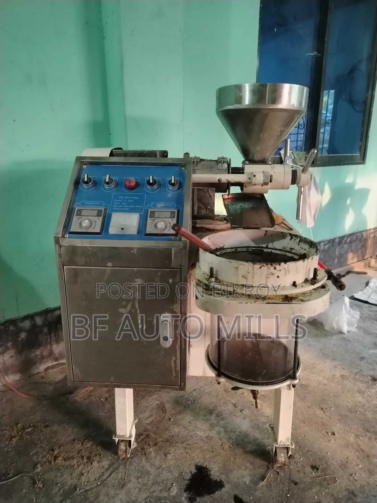 Hot Cold Oil Press Machine