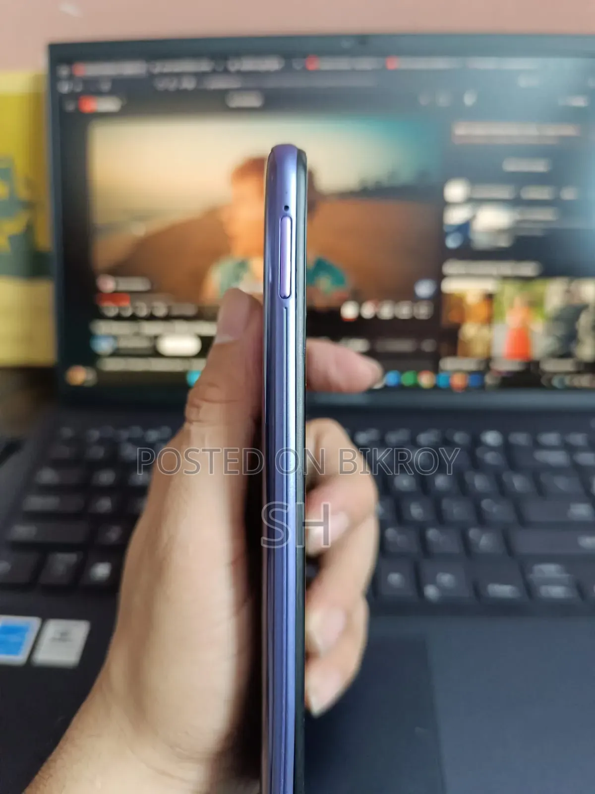 Vivo Y50 128 GB Purple