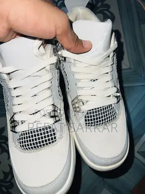 Nike Air Jordan 4