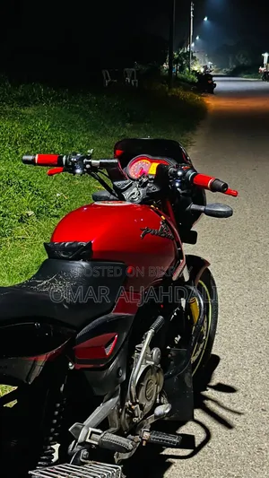 Bajaj Pulsar 150 2015 Red