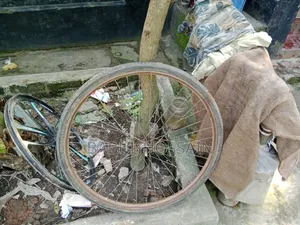 একটি কমপ্লিট চাকা বিক্রি হবে।