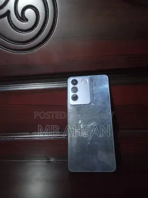 Vivo V27e 256 GB