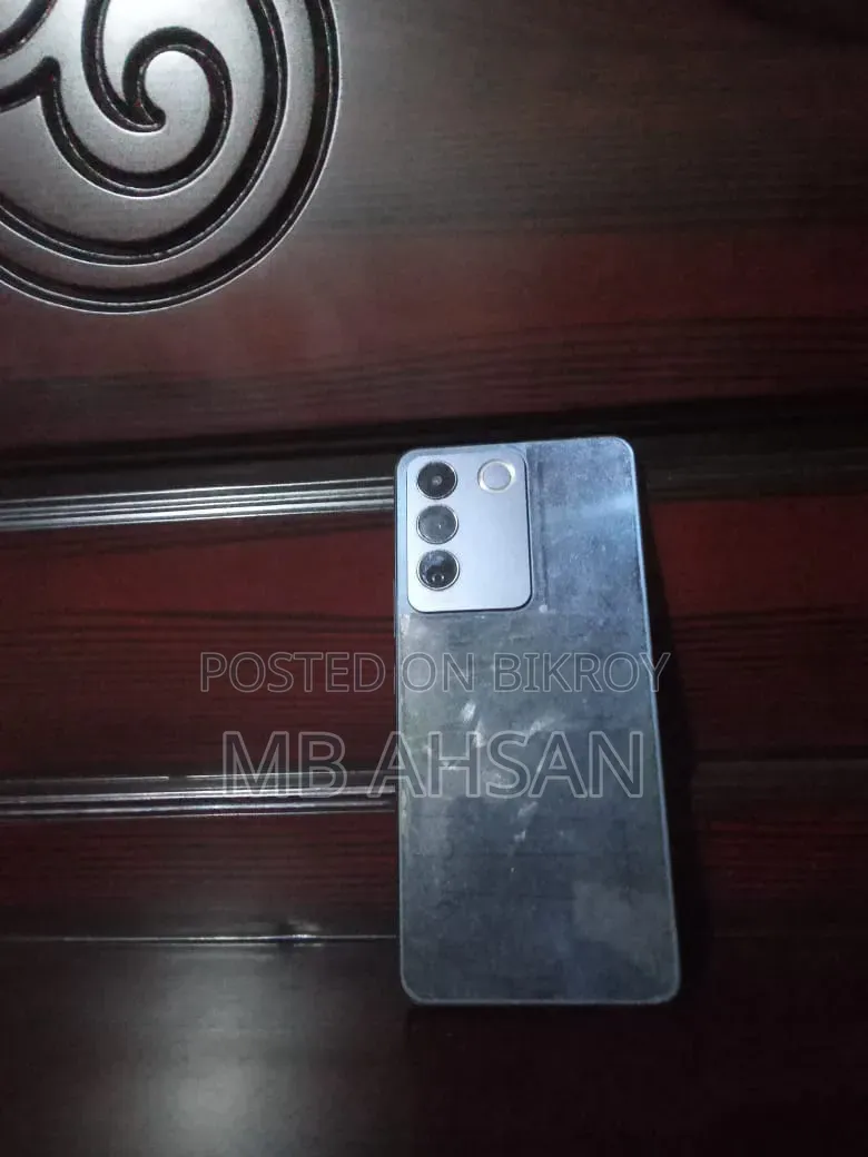 Vivo V27e 256 GB