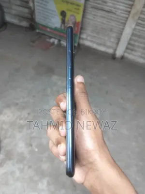 Infinix Hot 10 128 GB Blue