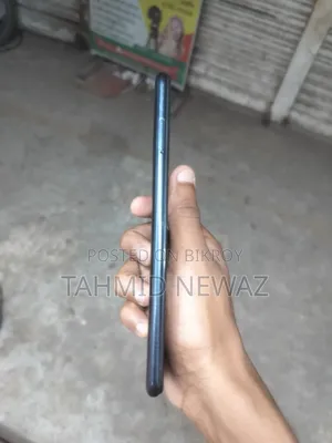 Infinix Hot 10 128 GB Blue