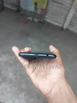 Infinix Hot 10 128 GB Blue