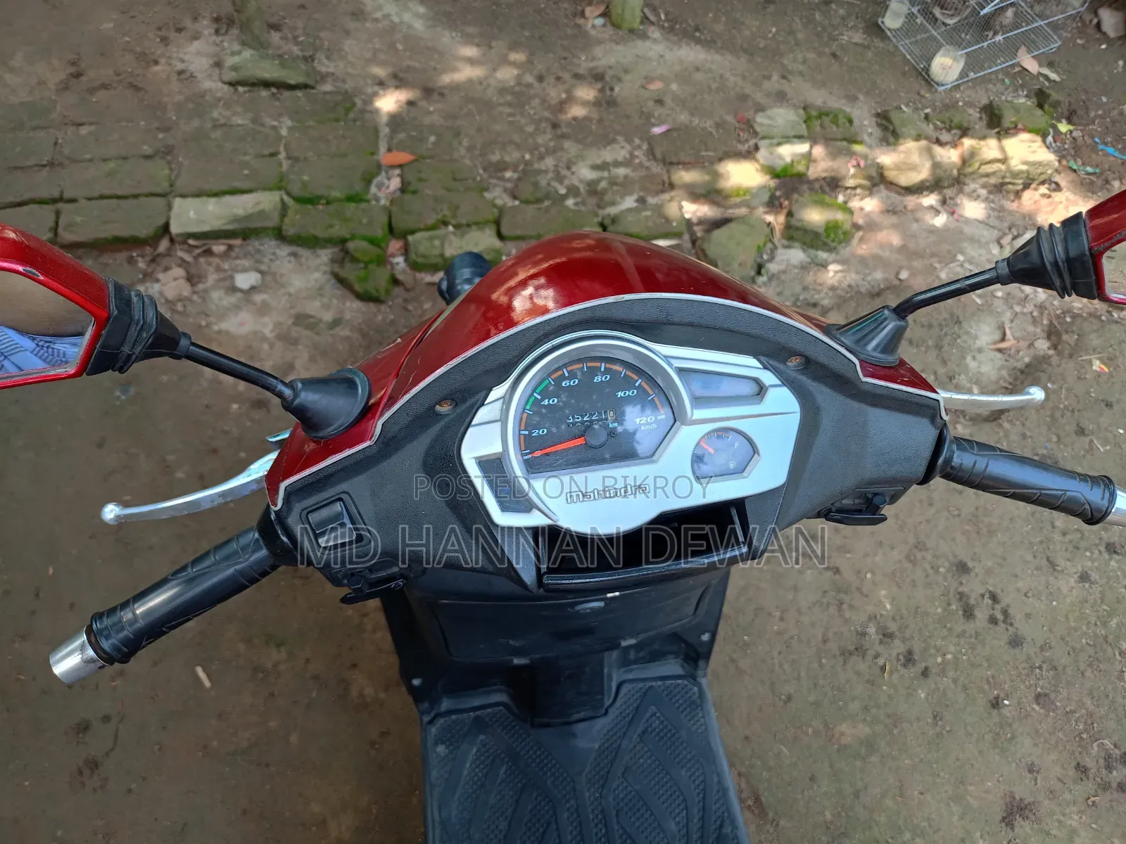 Mahindra Gusto 125 2016 Red