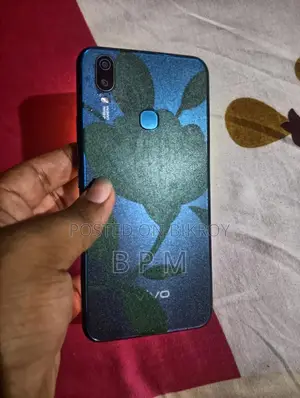 Vivo Y11 32 GB Blue