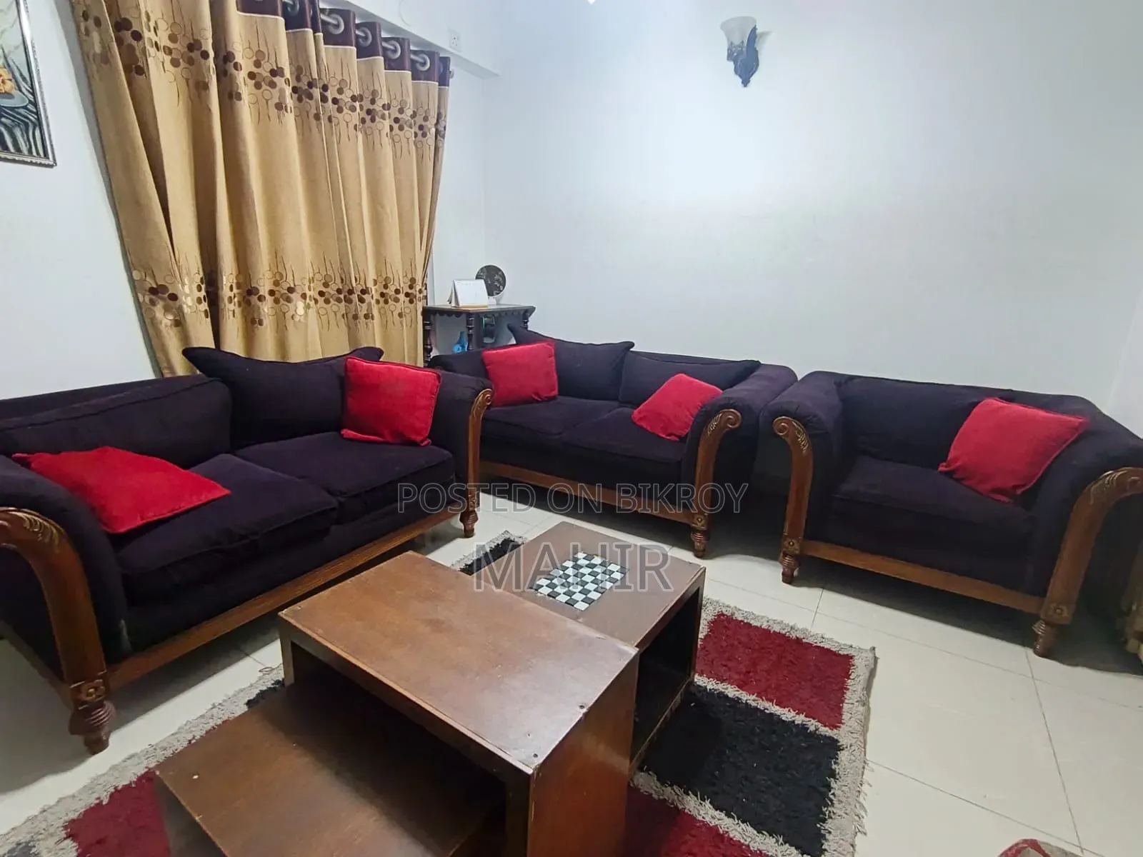 Sofa Set of 5 With Center Table