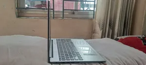 Laptop Lenovo Ideapad 3 8GB Intel Core I3 HDD+SSD 1T