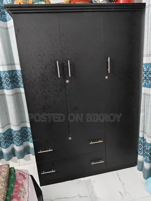 Almari 3 Door a-3