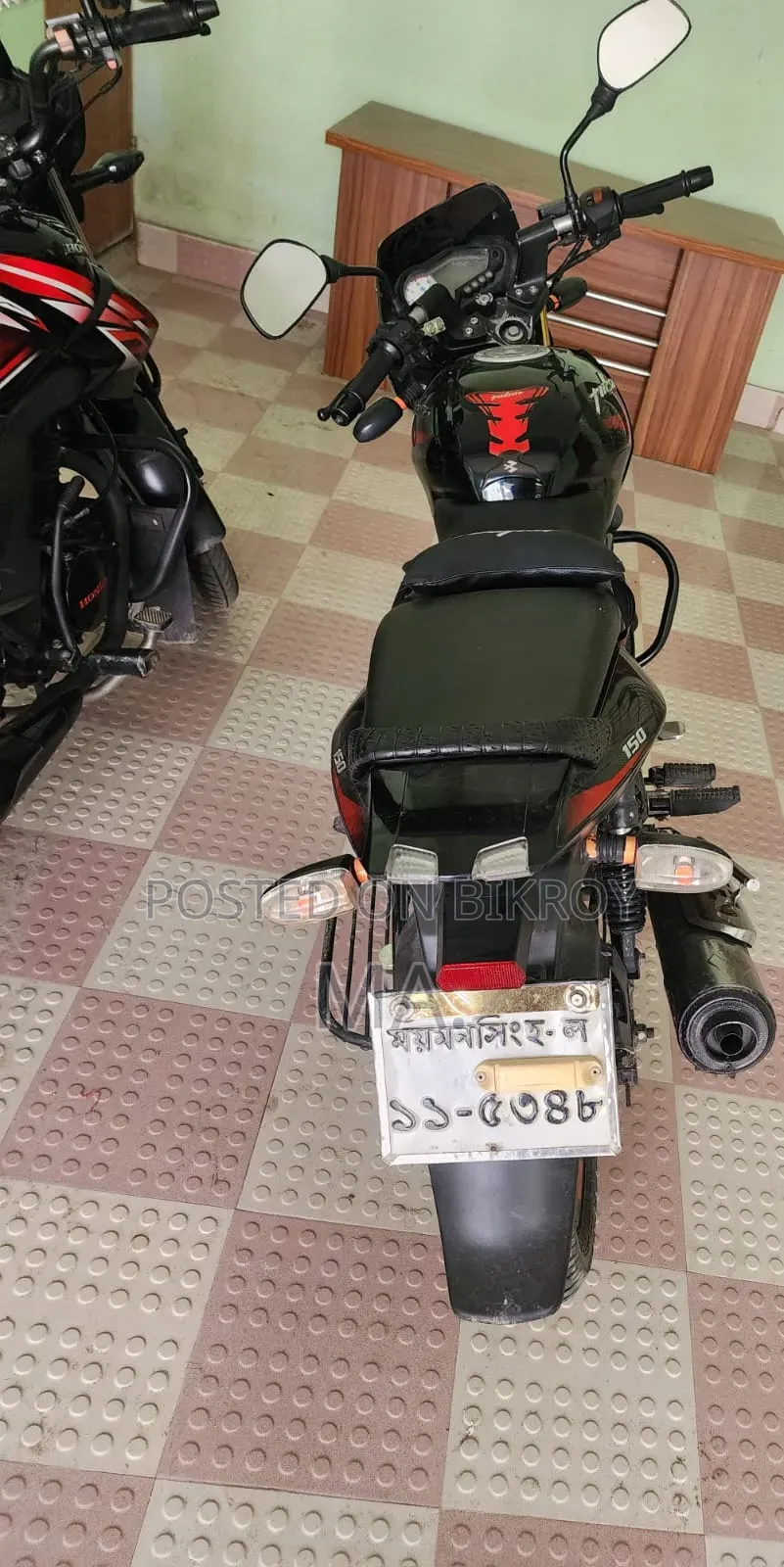 Bajaj Pulsar 150 2018 Black