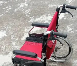 মেডিকেল হুইল চেয়ার