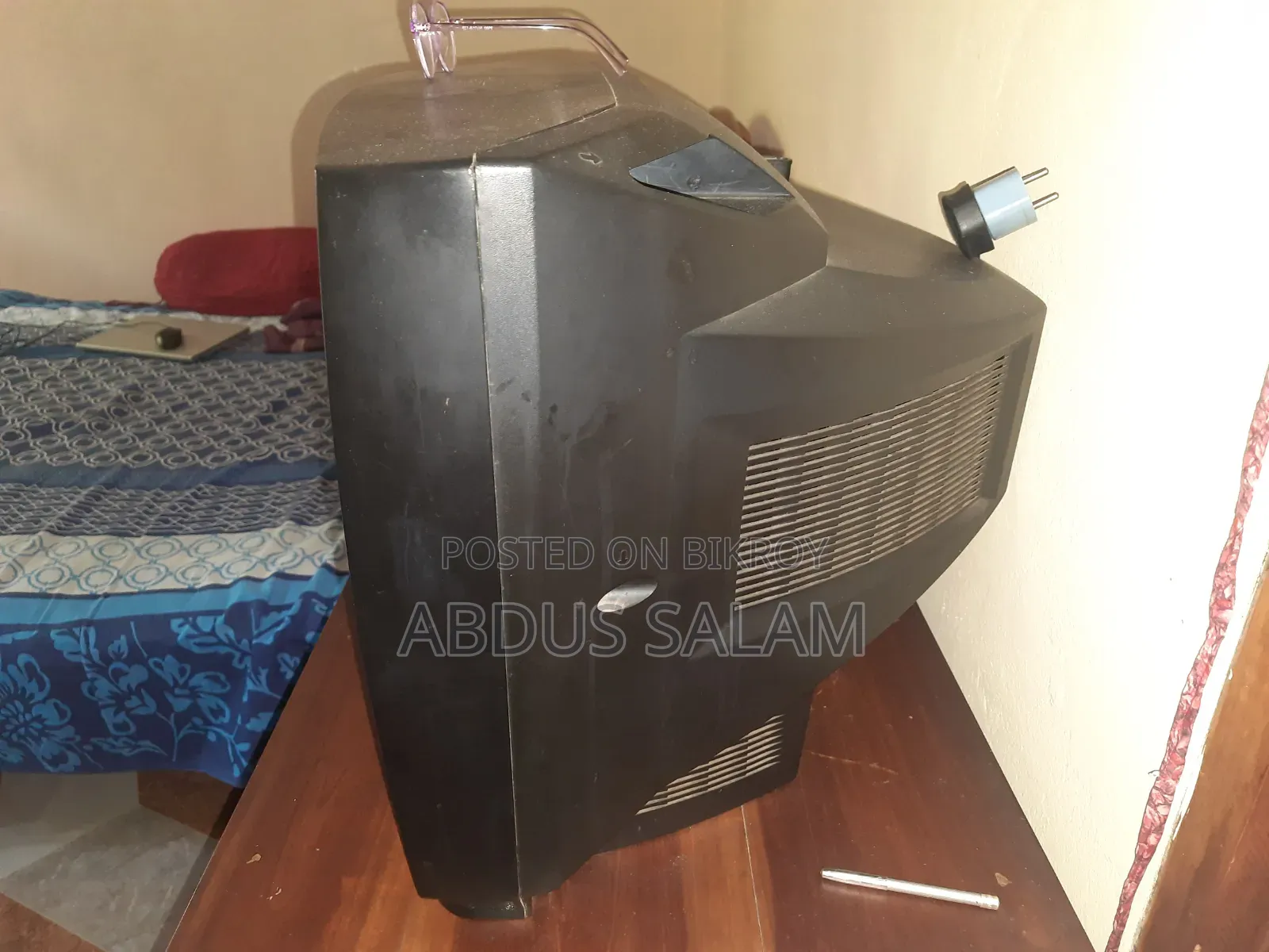 Lg Golden Eye TV