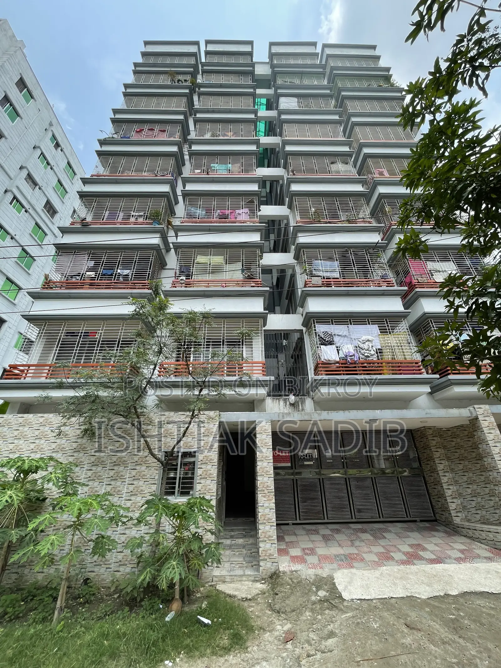 Flat Sale 1200 SQFT