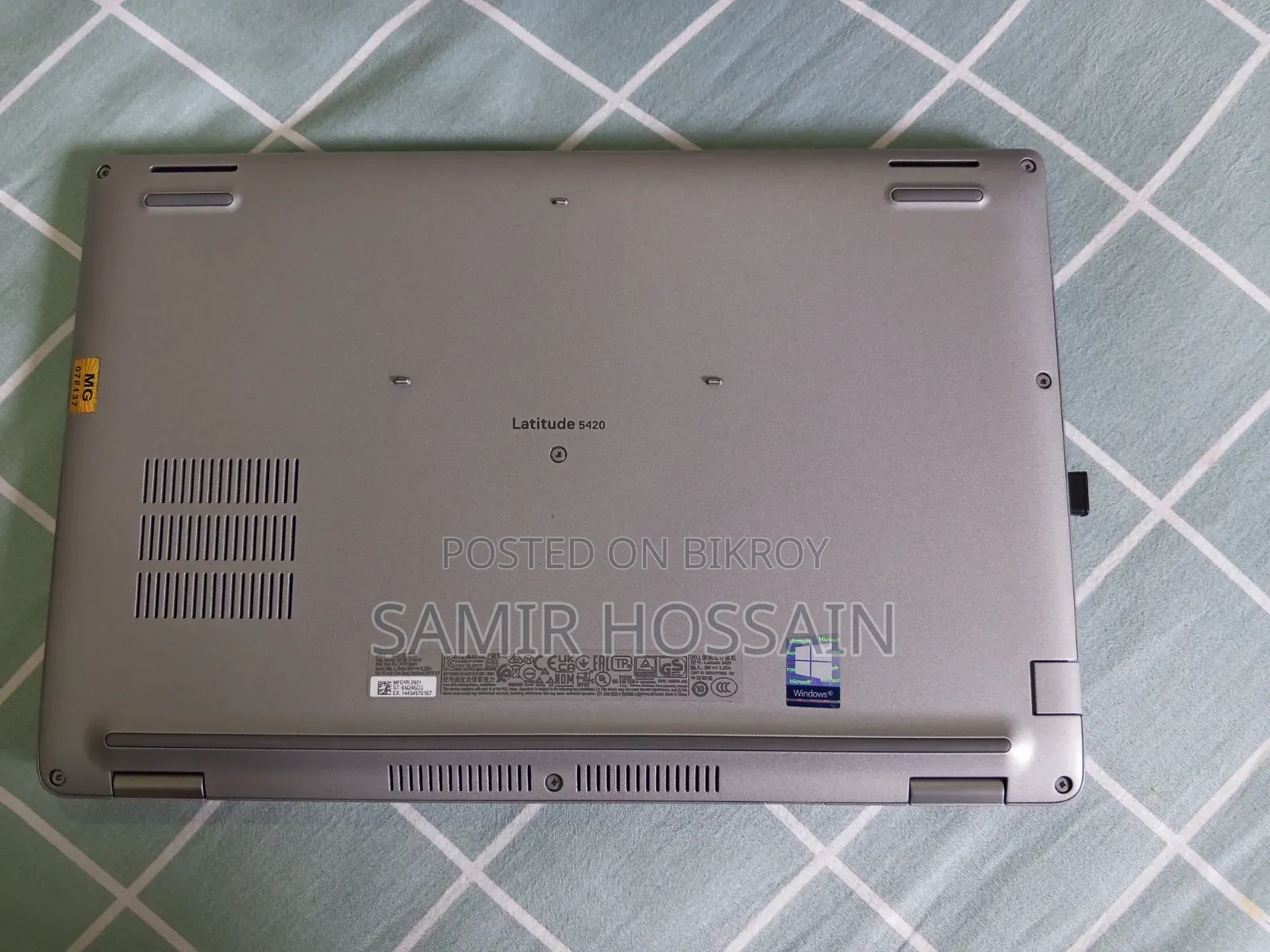 Laptop Dell Latitude 5420 16GB Intel Core i3 SSHD (Hybrid) 256GB