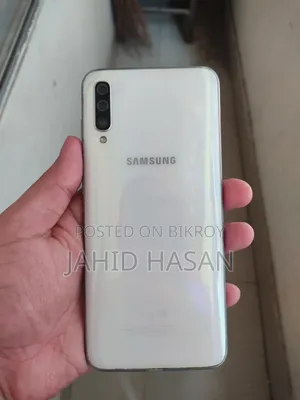 Samsung Galaxy A70 128 GB White