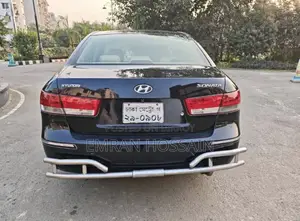 Hyundai Sonata 2010 Black