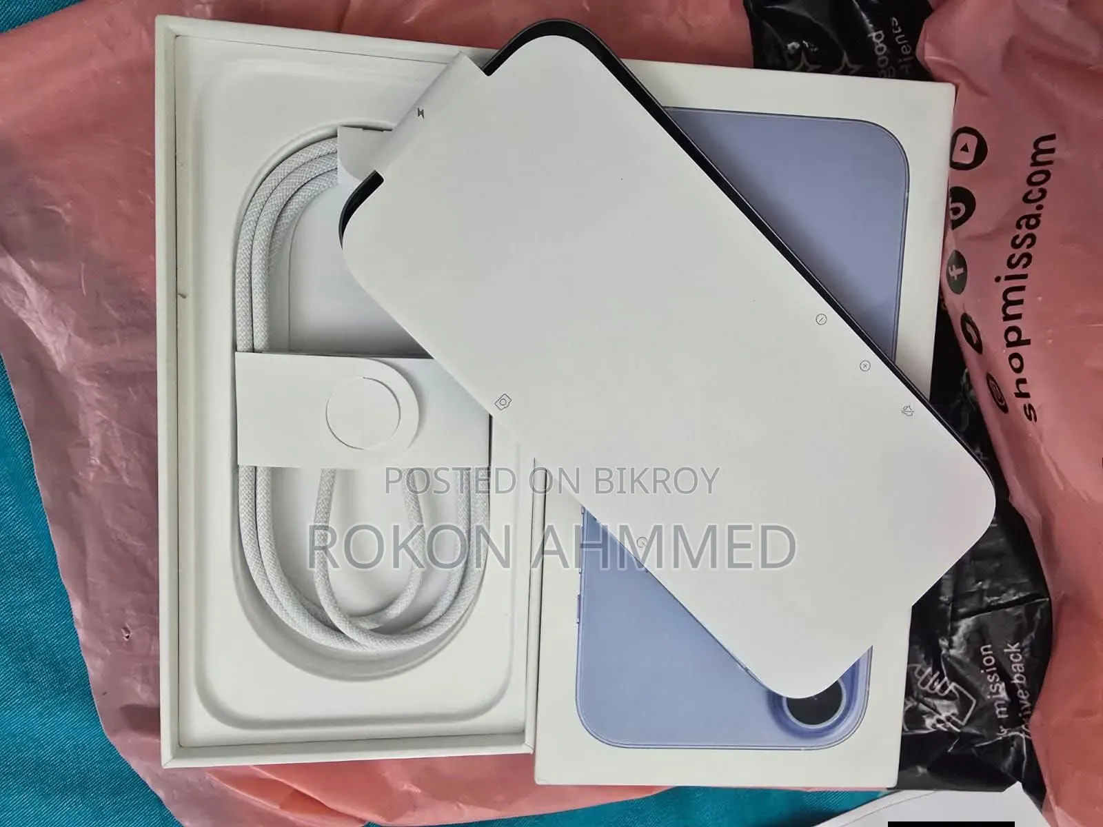 New Apple iPhone 17 256 GB Blue